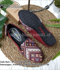 KANVAS CUBICEL MAROON 3-126